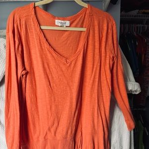 Long sleeve v neck shirt